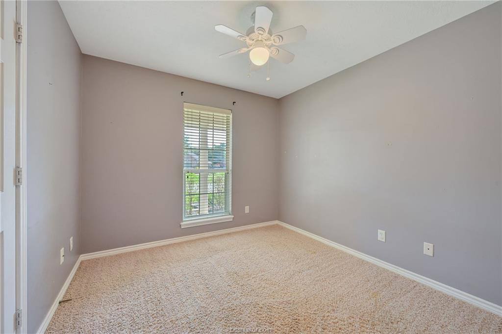 4406 Colony Chase Drive, Bryan, TX 77808