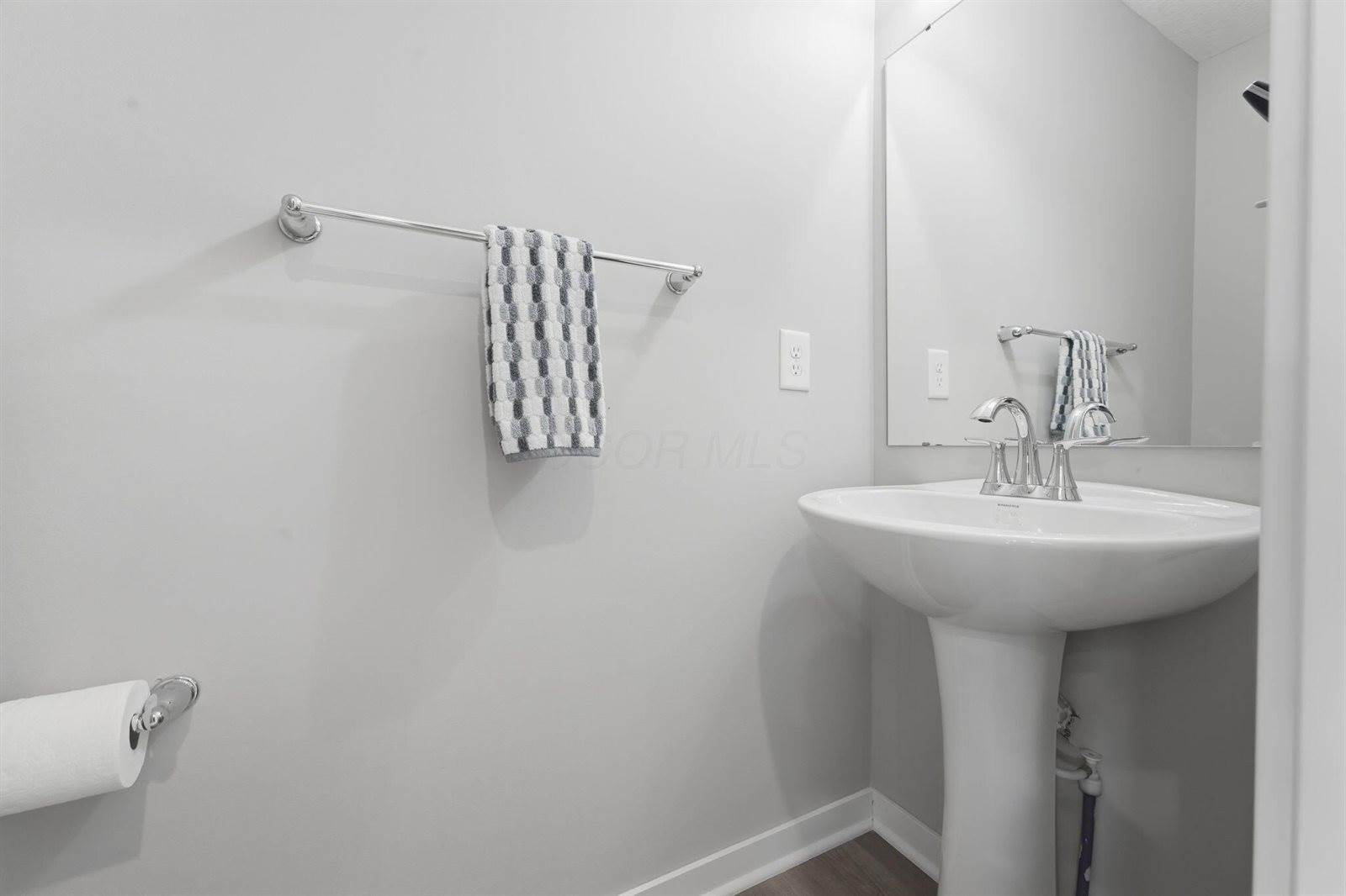 1165 Cunningham Avenue, Pataskala, OH 43062