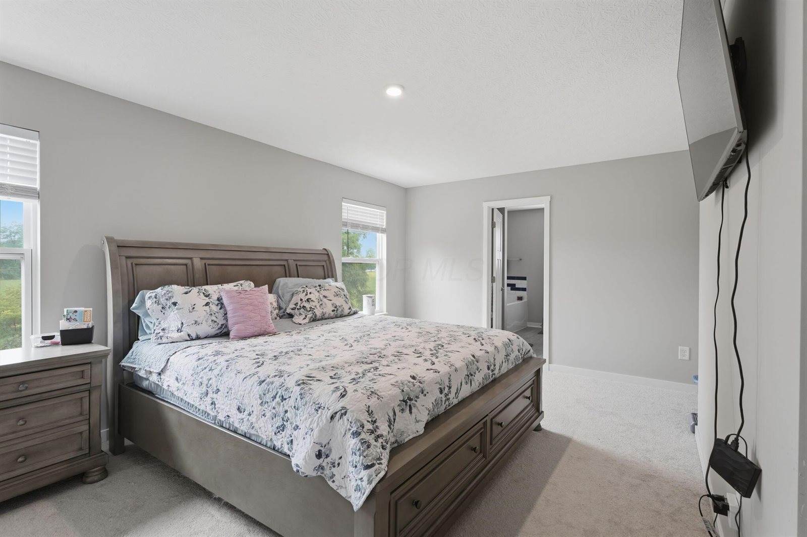 1165 Cunningham Avenue, Pataskala, OH 43062