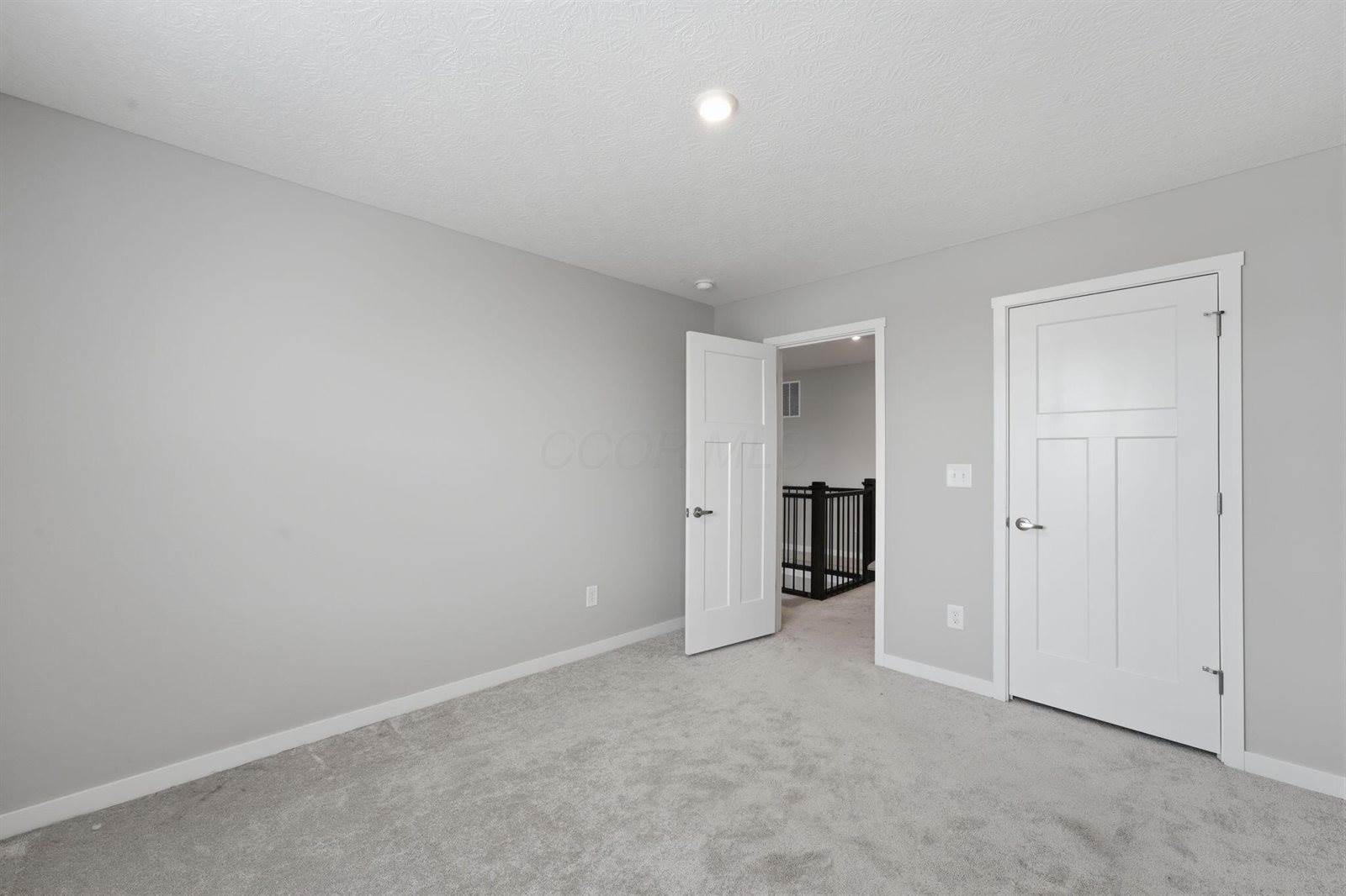 1165 Cunningham Avenue, Pataskala, OH 43062