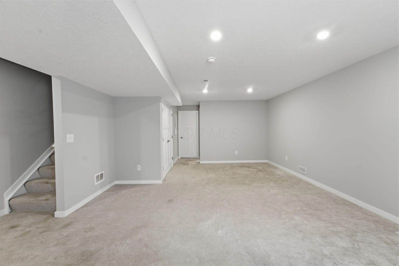 1165 Cunningham Avenue, Pataskala, OH 43062