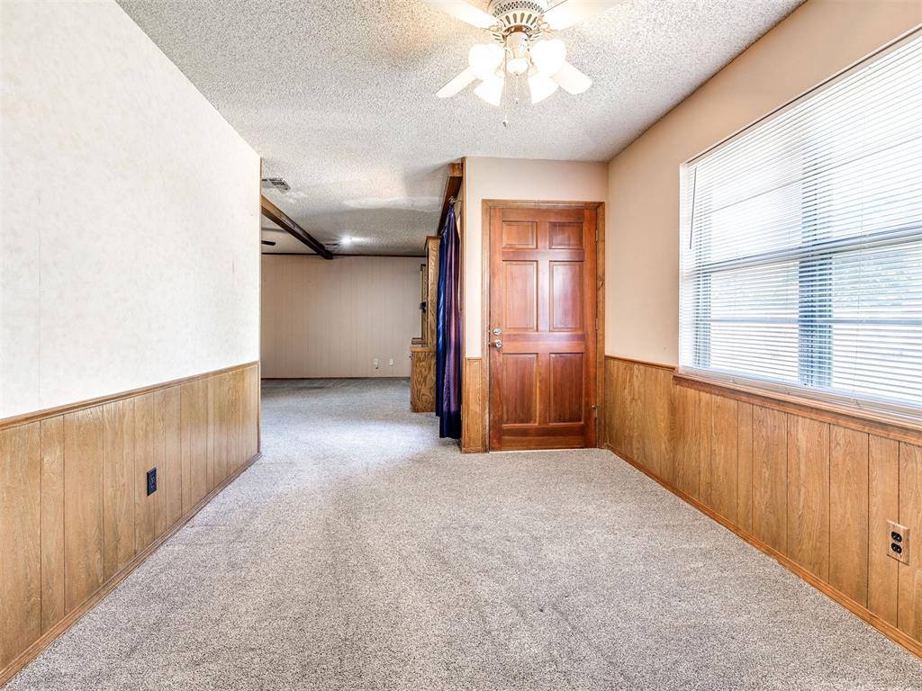 1914 East Chandler Drive, Shawnee, OK 74801