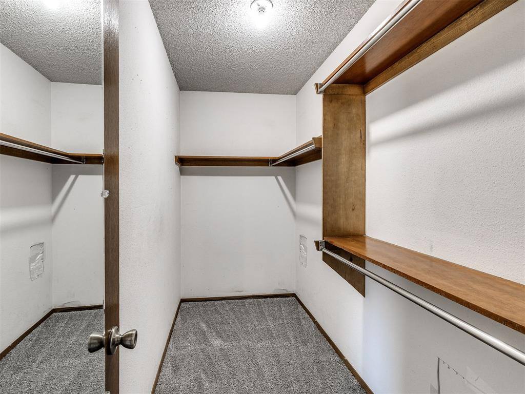 1914 East Chandler Drive, Shawnee, OK 74801