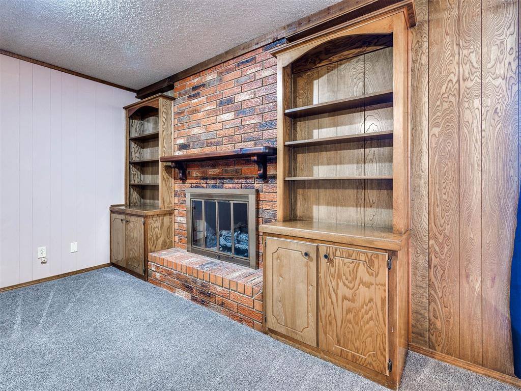 1914 East Chandler Drive, Shawnee, OK 74801