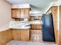1914 East Chandler Drive, Shawnee, OK 74801