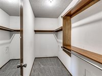 1914 East Chandler Drive, Shawnee, OK 74801