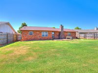 1914 East Chandler Drive, Shawnee, OK 74801