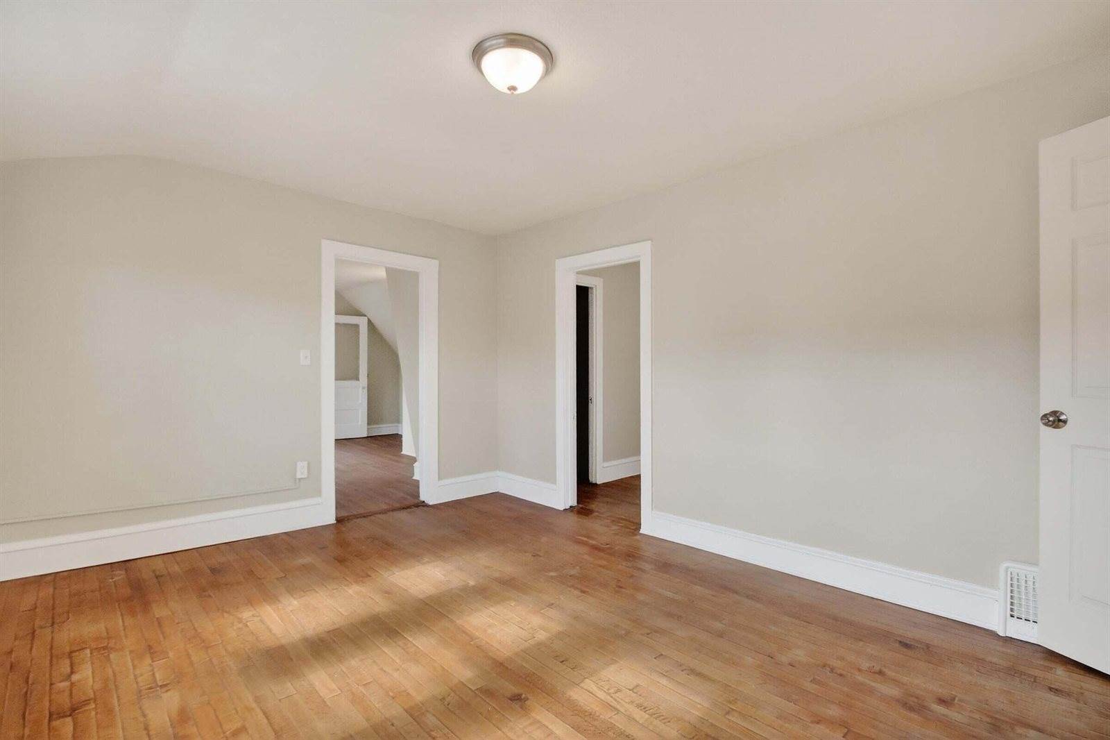 3529 North 11th St, Milwaukee, WI 53206