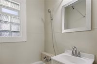 3529 North 11th St, Milwaukee, WI 53206