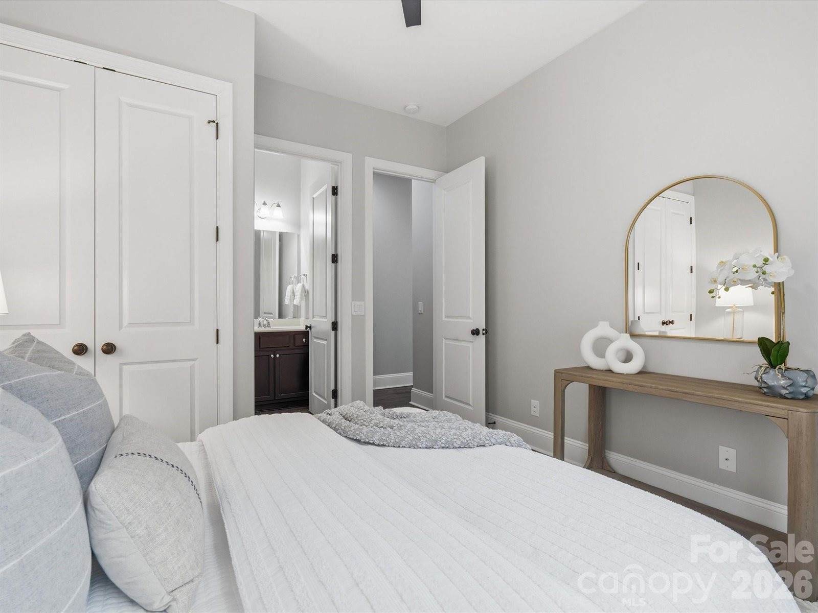 1004 Viscount Drive, Matthews, NC 28104