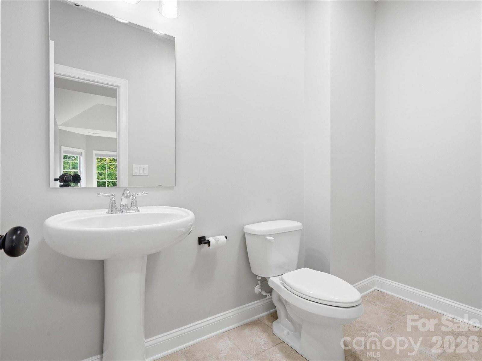 1004 Viscount Drive, Matthews, NC 28104