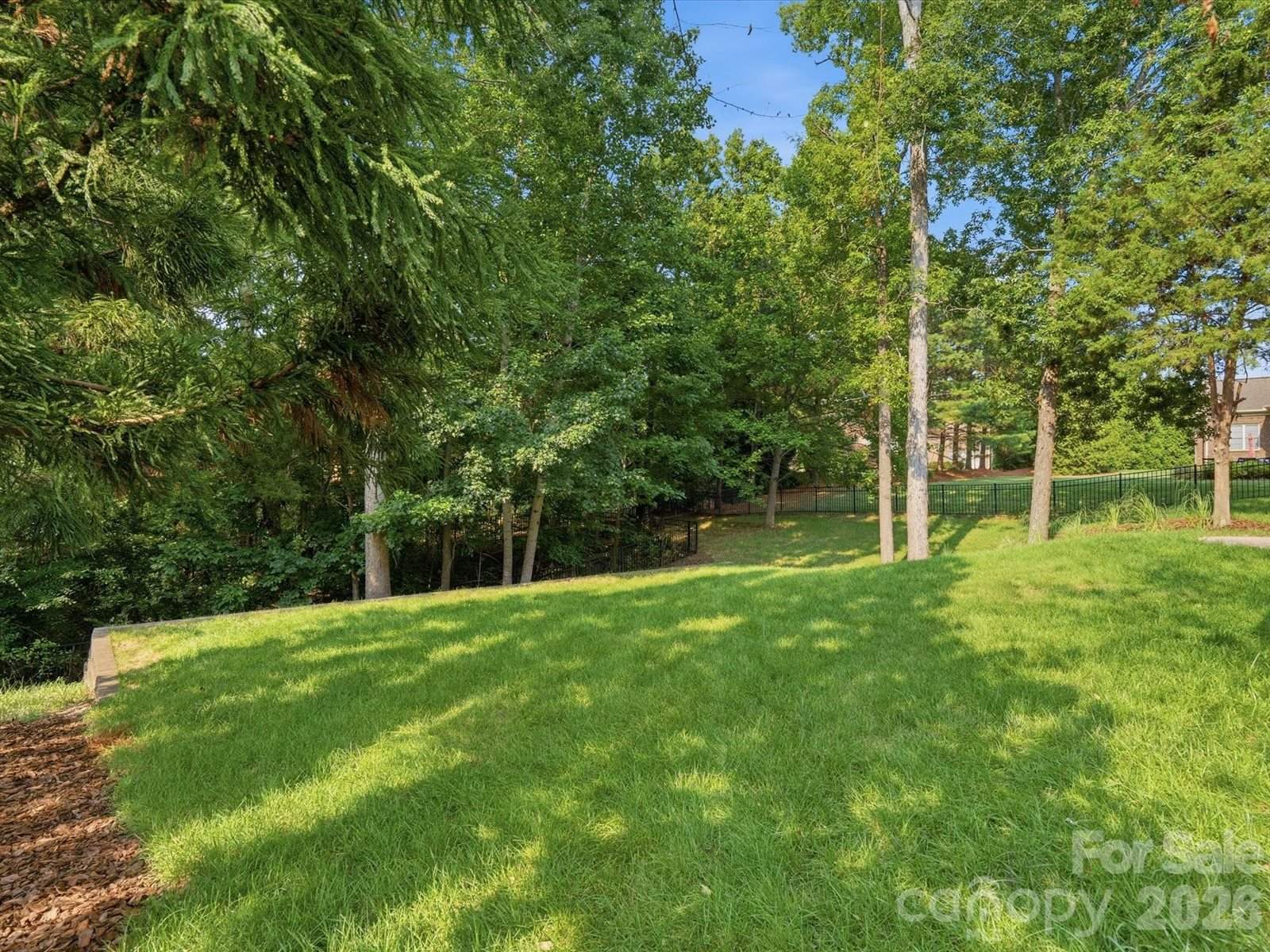 1004 Viscount Drive, Matthews, NC 28104
