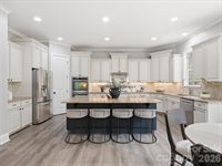 1004 Viscount Drive, Matthews, NC 28104