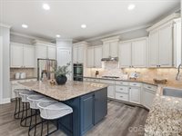 1004 Viscount Drive, Matthews, NC 28104