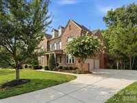 1004 Viscount Drive, Matthews, NC 28104