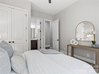 1004 Viscount Drive, Matthews, NC 28104