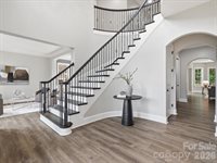 1004 Viscount Drive, Matthews, NC 28104