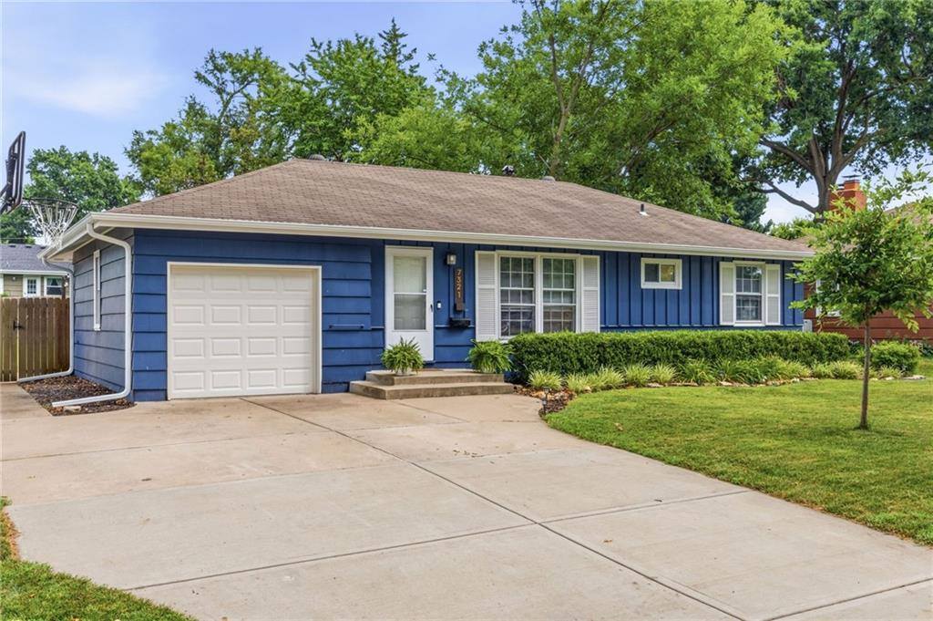 7321 Robinson Street, Overland Park, KS 66204