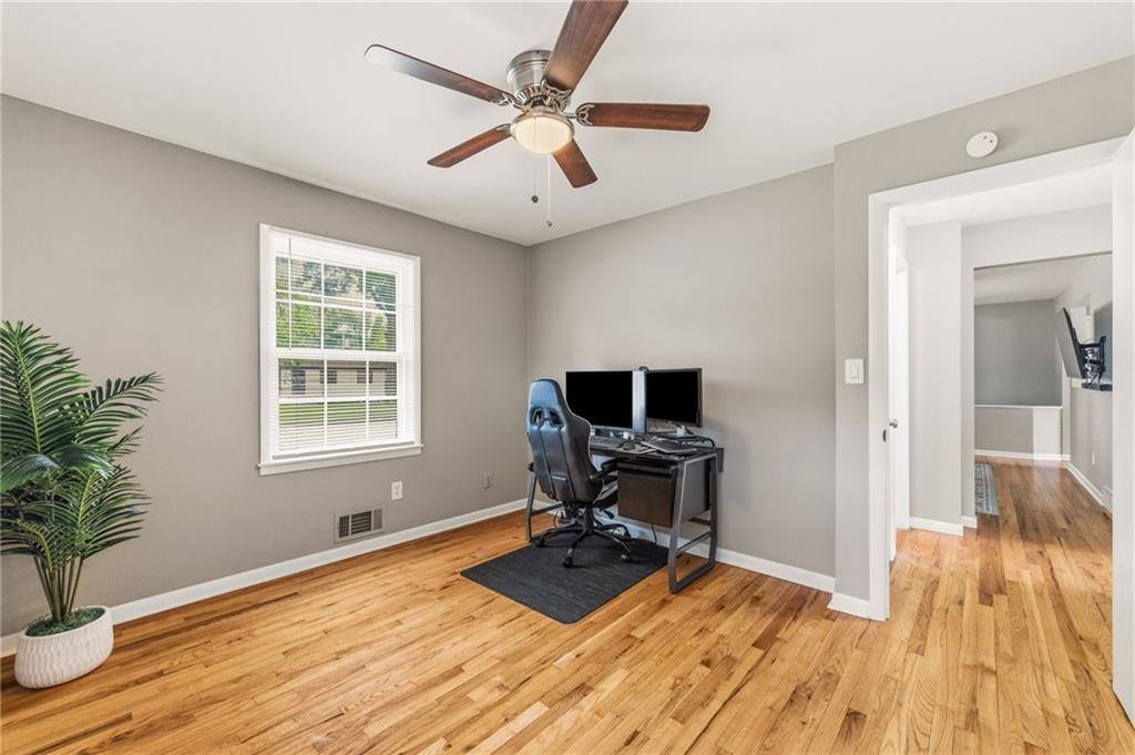 7321 Robinson Street, Overland Park, KS 66204