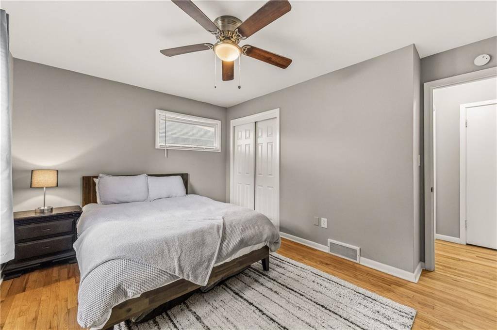 7321 Robinson Street, Overland Park, KS 66204