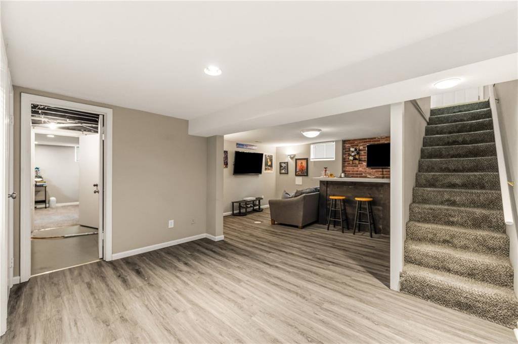 7321 Robinson Street, Overland Park, KS 66204