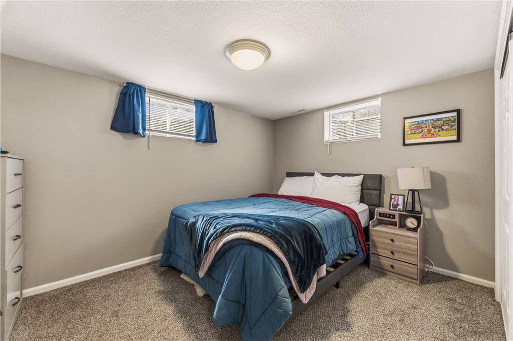 7321 Robinson Street, Overland Park, KS 66204