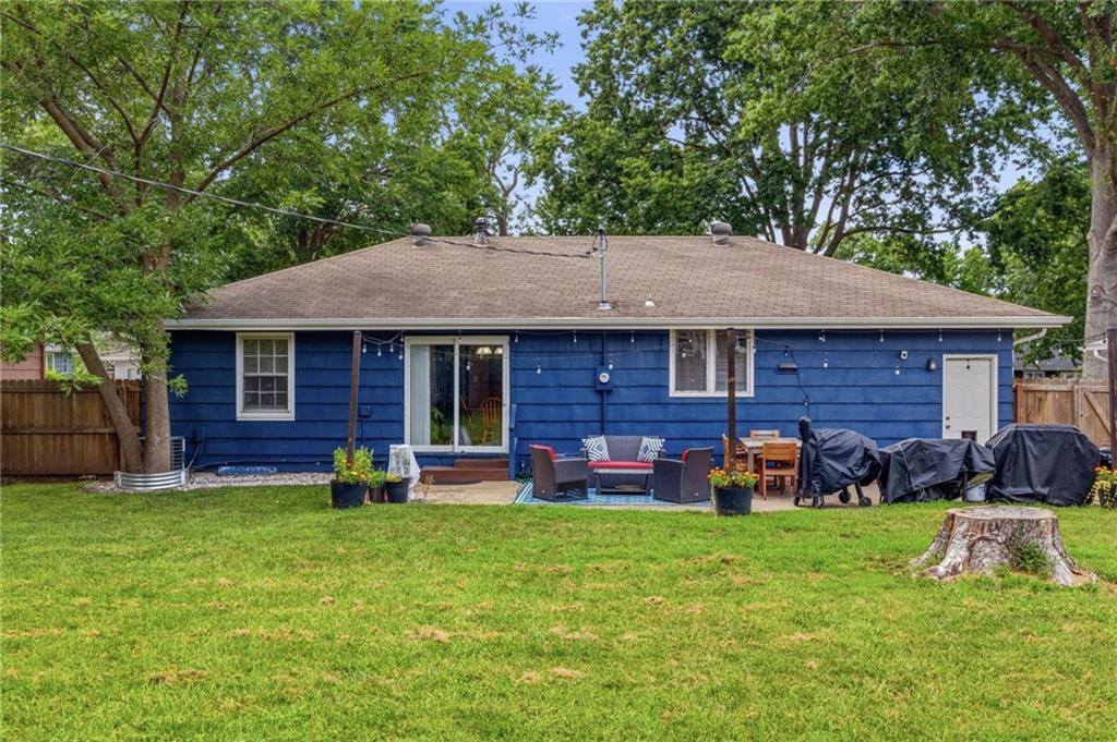 7321 Robinson Street, Overland Park, KS 66204