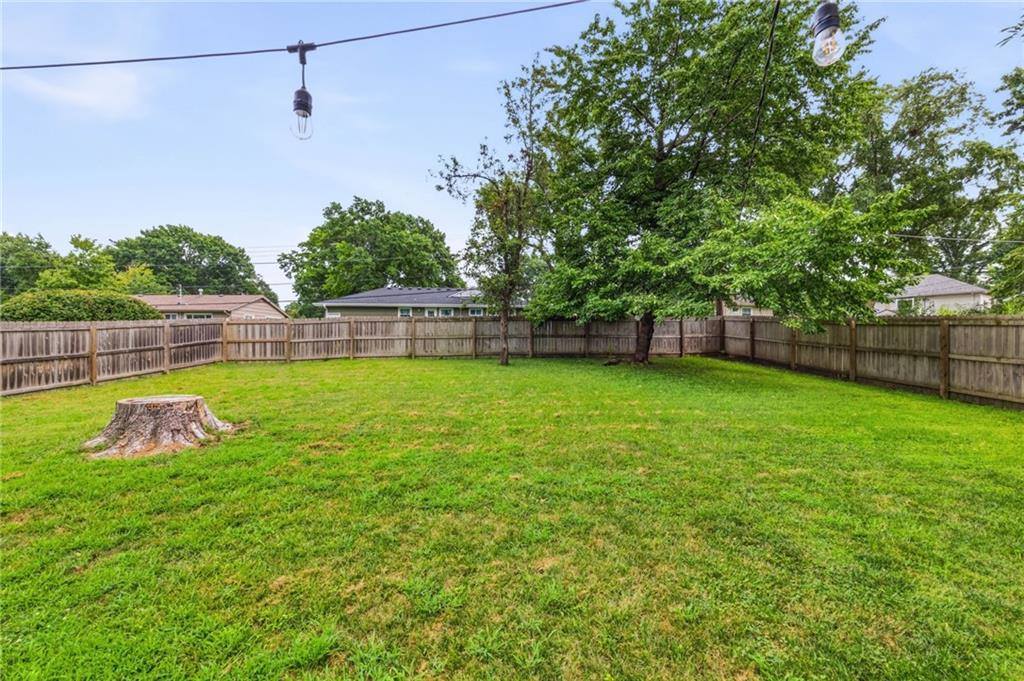 7321 Robinson Street, Overland Park, KS 66204