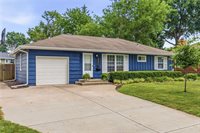 7321 Robinson Street, Overland Park, KS 66204