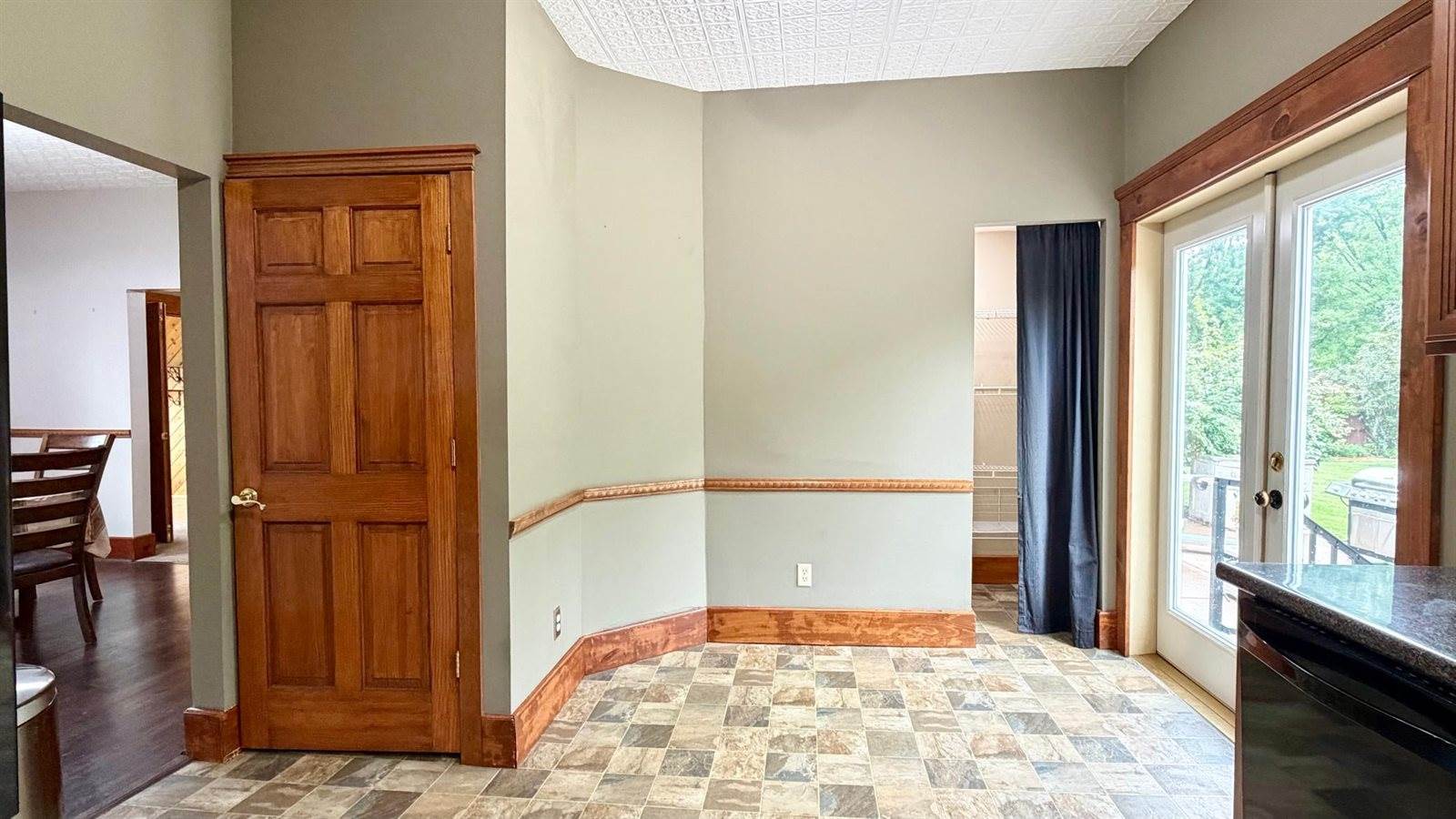 401 River Bluff Avenue, Sandstone, MN 55072