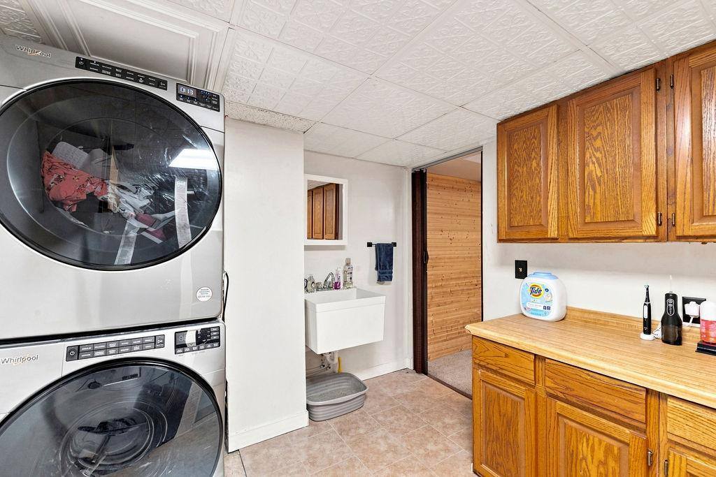 401 River Bluff Avenue, Sandstone, MN 55072
