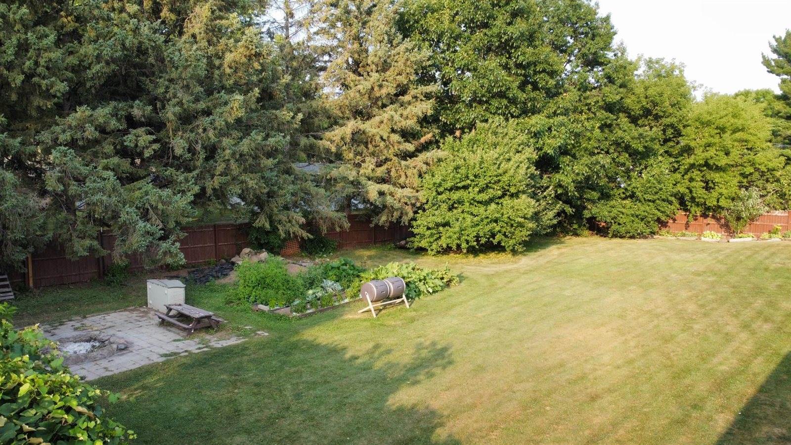 401 River Bluff Avenue, Sandstone, MN 55072