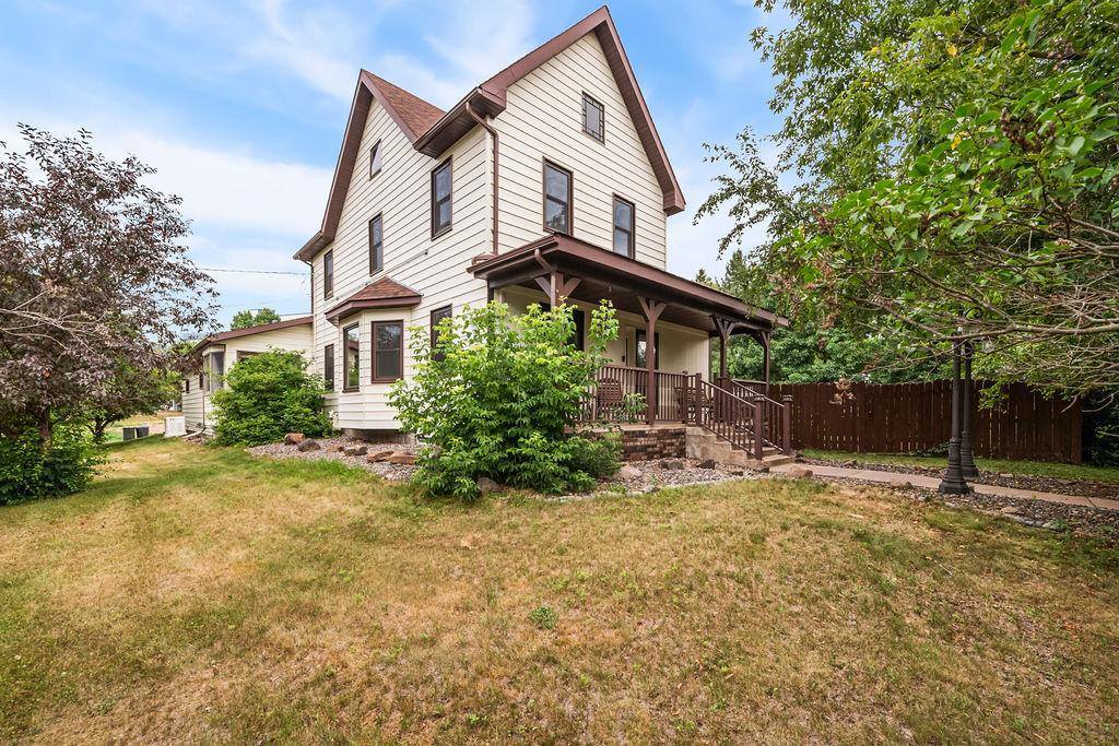 401 River Bluff Avenue, Sandstone, MN 55072