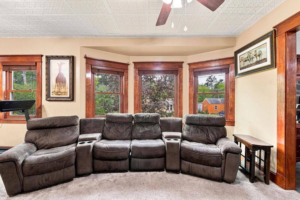 401 River Bluff Avenue, Sandstone, MN 55072