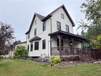 401 River Bluff Avenue, Sandstone, MN 55072