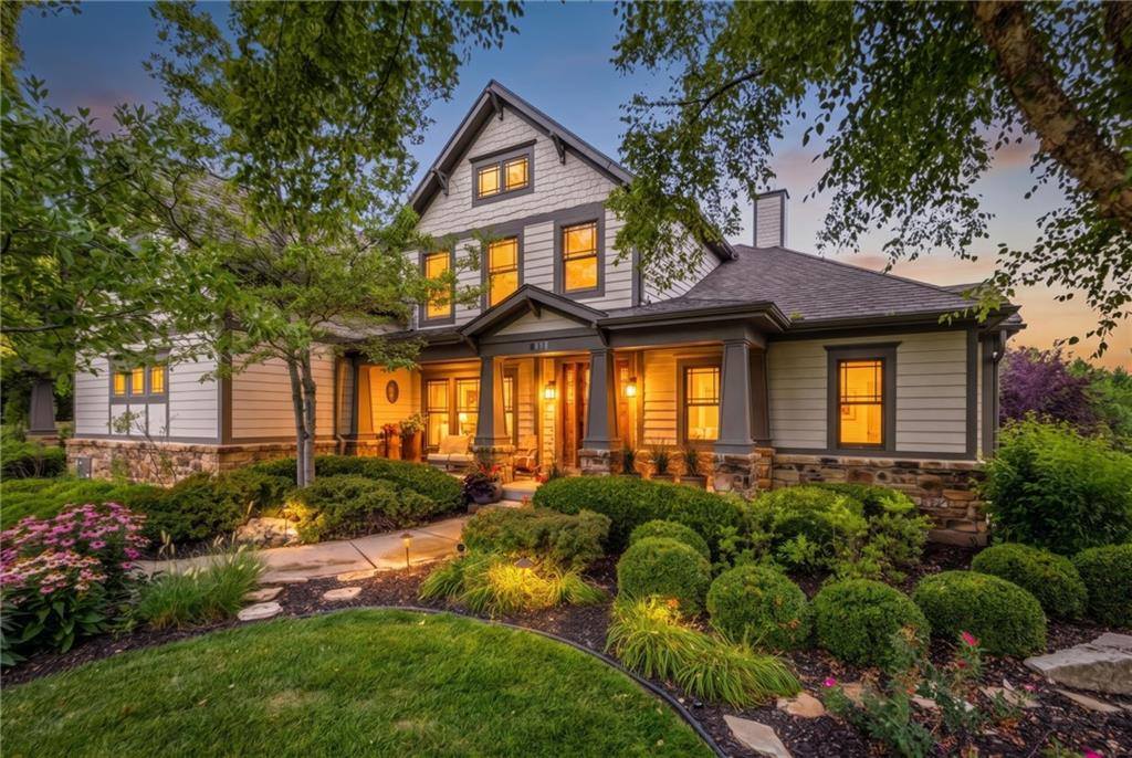 7435 Deer Ridge Drive, Shawnee, KS 66227