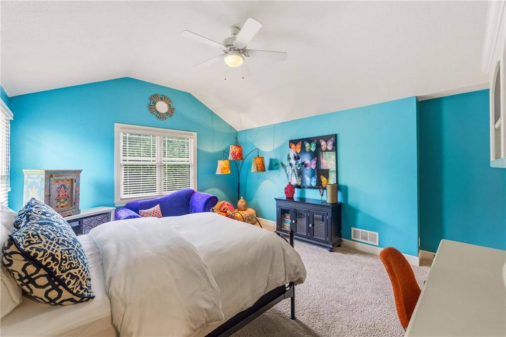 7435 Deer Ridge Drive, Shawnee, KS 66227