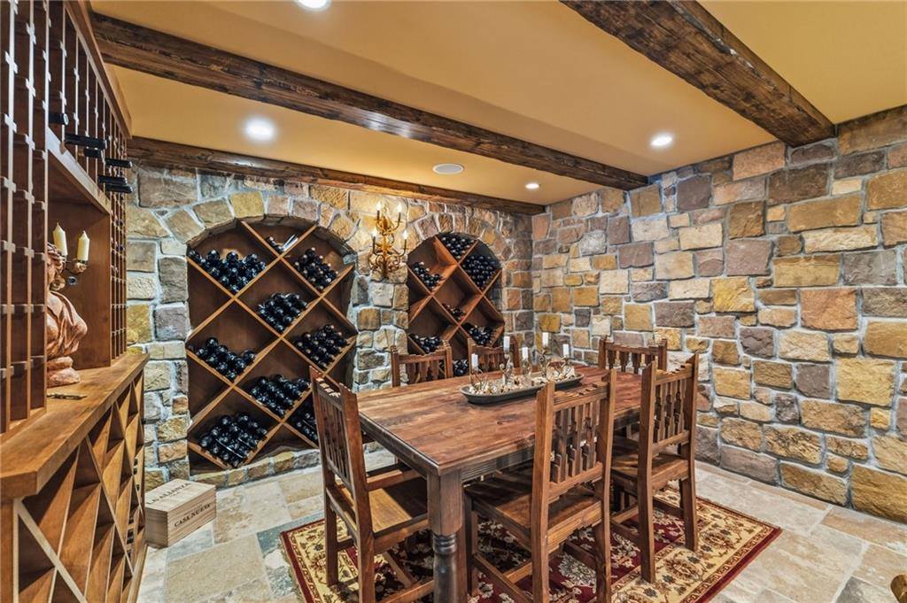 7435 Deer Ridge Drive, Shawnee, KS 66227