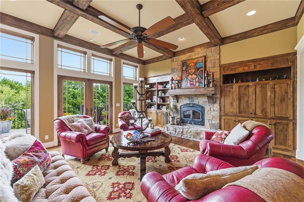 7435 Deer Ridge Drive, Shawnee, KS 66227