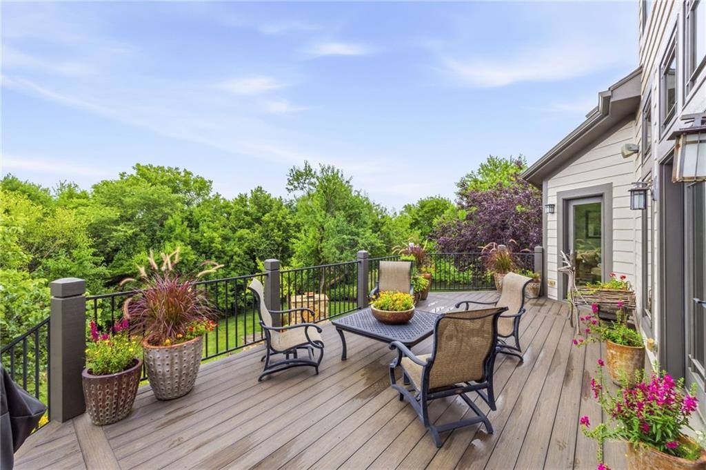 7435 Deer Ridge Drive, Shawnee, KS 66227