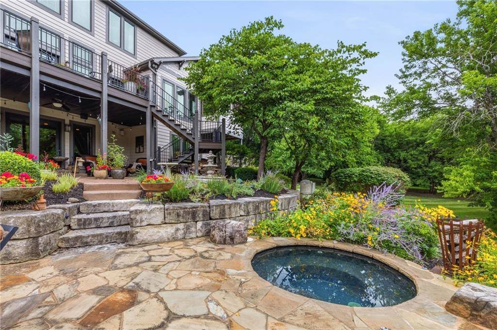 7435 Deer Ridge Drive, Shawnee, KS 66227