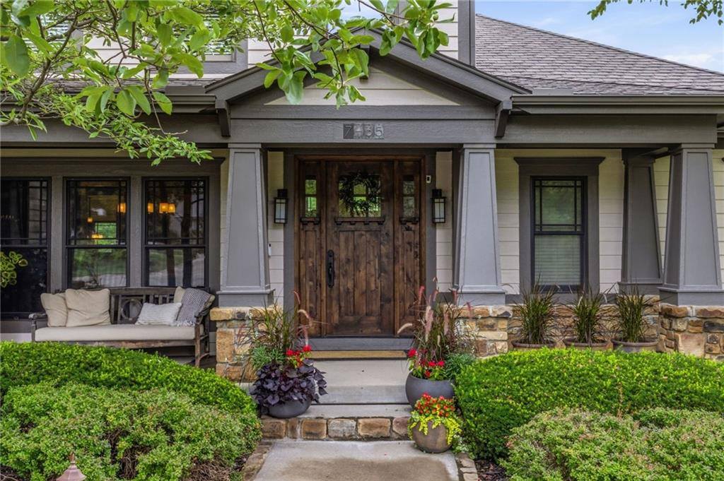 7435 Deer Ridge Drive, Shawnee, KS 66227