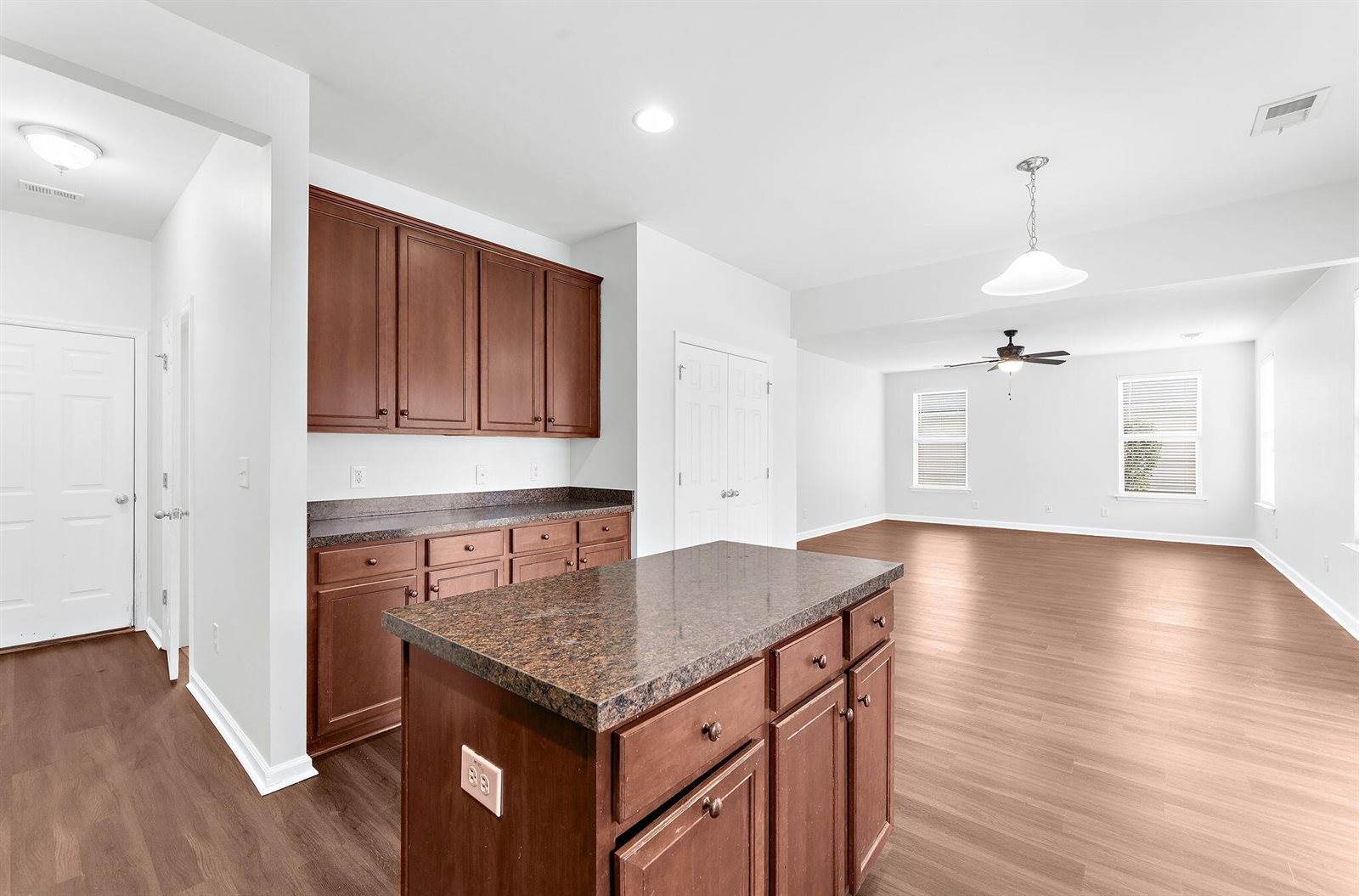 104 Roadster Row, Summerville, SC 29483