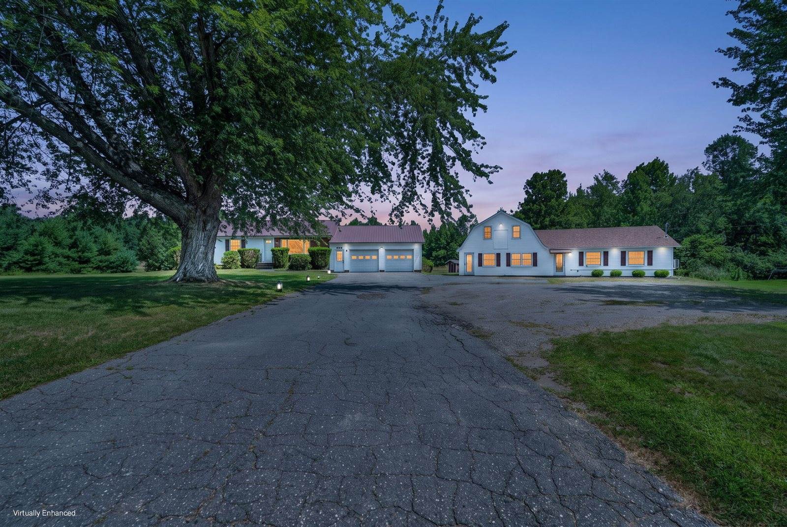 732 Main Street, Corinth, ME 04427
