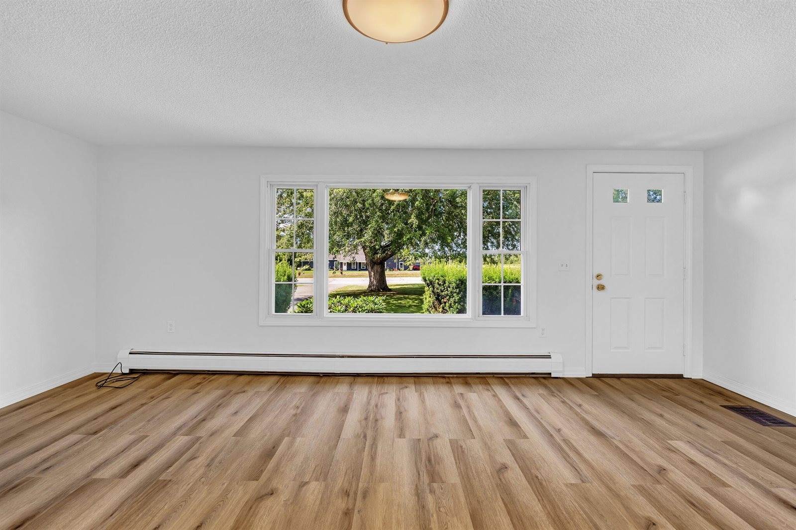 732 Main Street, Corinth, ME 04427