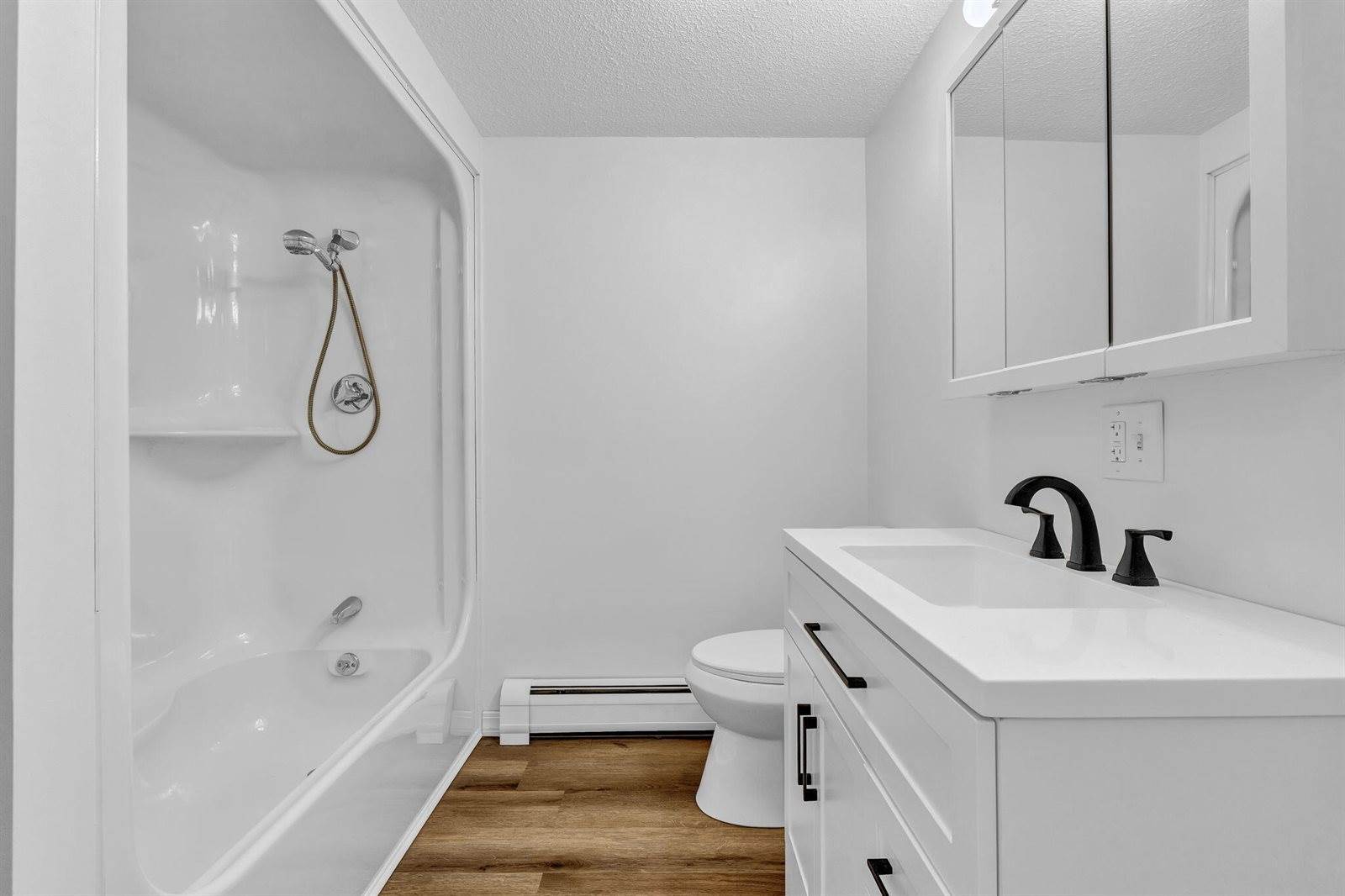 732 Main Street, Corinth, ME 04427