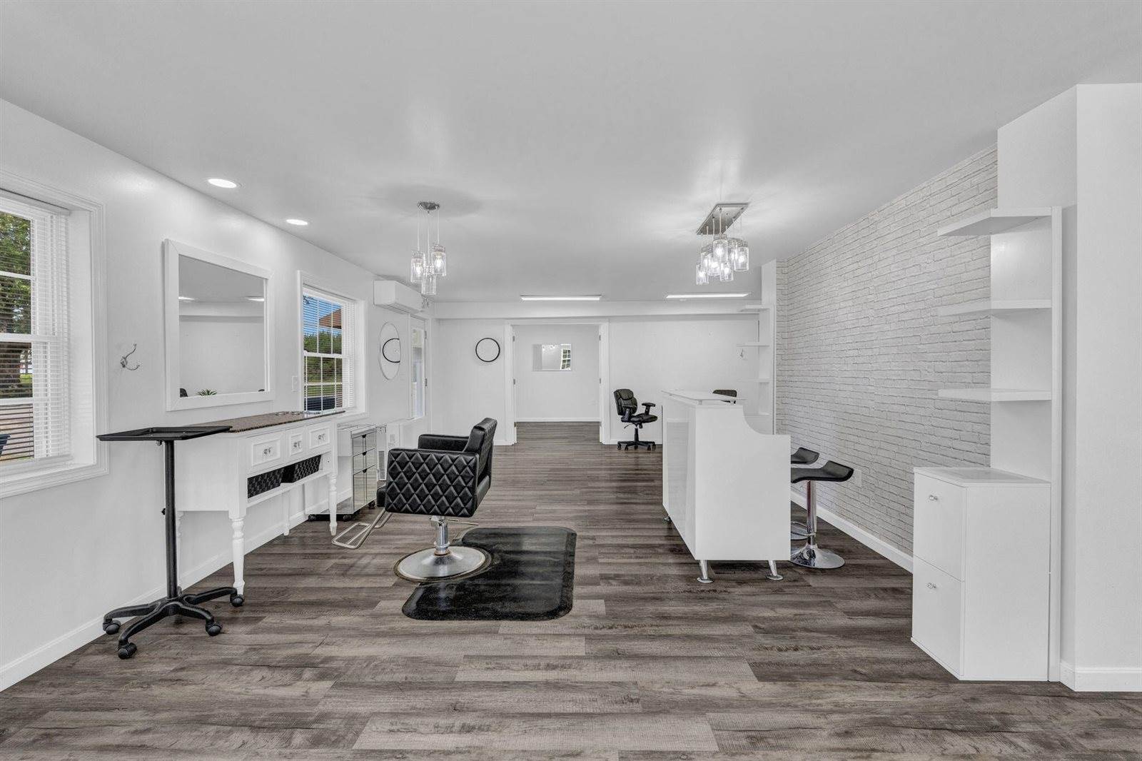 732 Main Street, Corinth, ME 04427