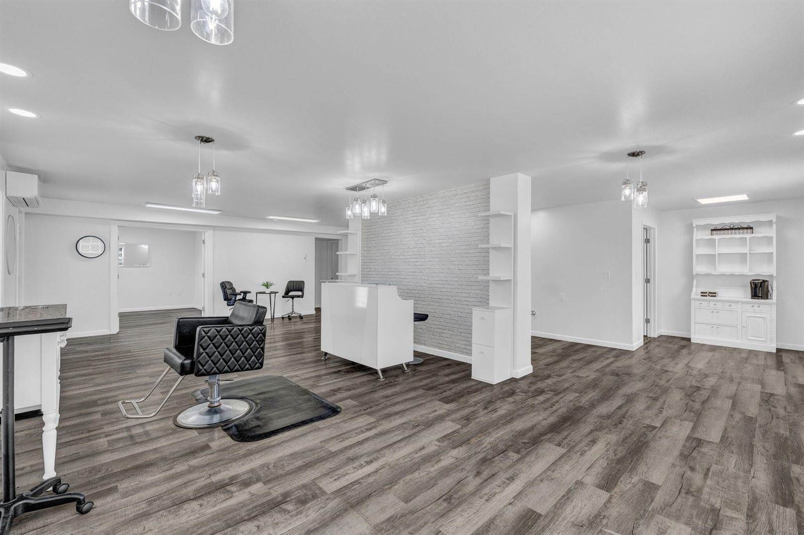 732 Main Street, Corinth, ME 04427