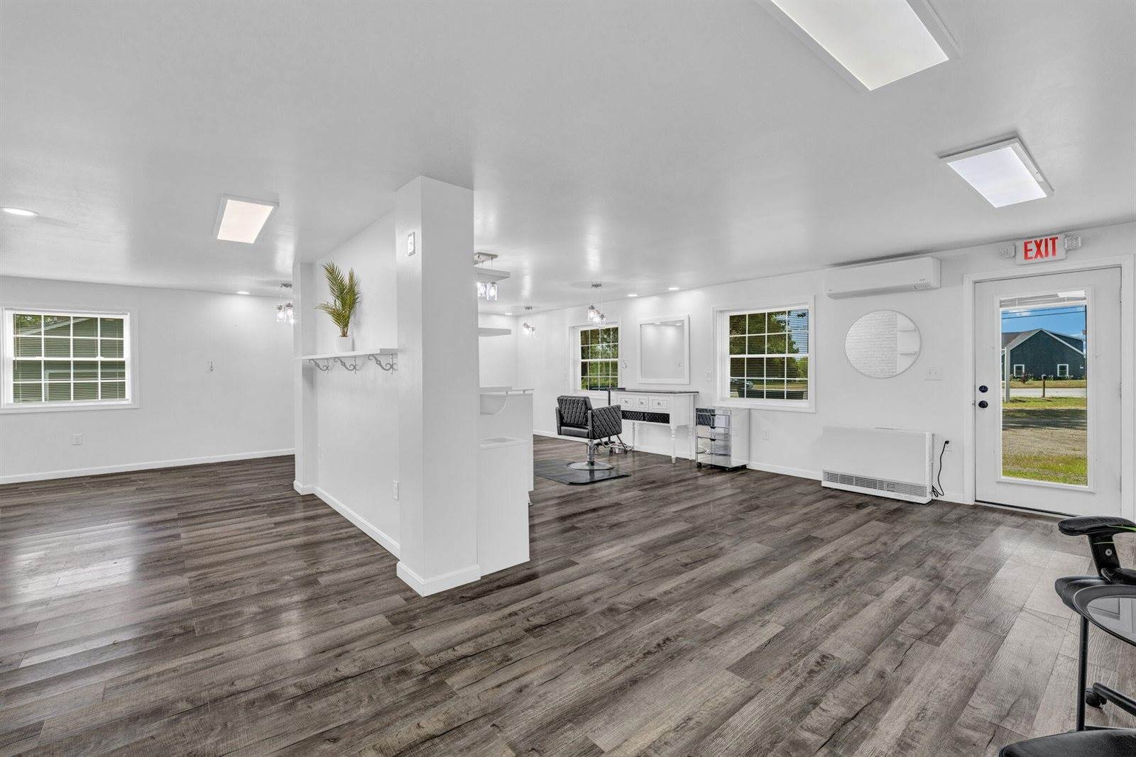 732 Main Street, Corinth, ME 04427