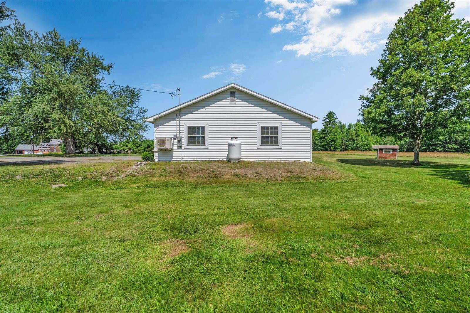 732 Main Street, Corinth, ME 04427